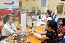 Short-term deposits hit 5.5 percent cap chasing long-term highs 