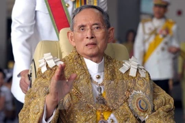 Leaders offer condolences on Thai King’s death 