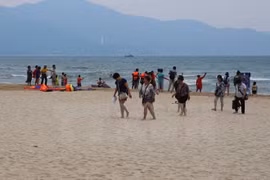 Local tourism authorities urged to ensure food safety for visitors