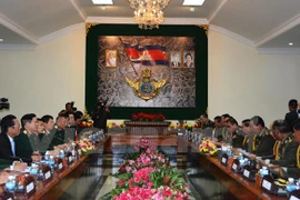 Vietnam, Cambodia beef up defence ties 