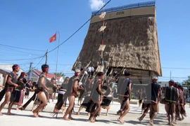 Dak Nong acts to promote gong cultural heritage