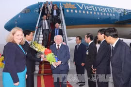 Irish President begins State visit to Vietnam 