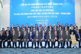 Vietnam-China friendship meeting promotes people-to-people exchange
