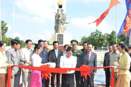 Monument to Vietnamese volunteer soldiers inaugurated in Phnom Penh 