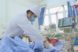 Special Vietnamese Doctors’ Day to COVID-19 fighters