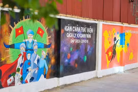 Murals in Hanoi convey message of fighting Covid-19