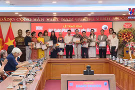 16th Bui Xuan Phai Awards honour love of Hanoi