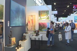 Vietnamese paintings showcased at London Asian Art