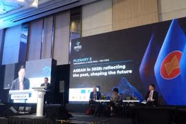 Secretary-General of ASEAN Kao Kim Hourn speaks at a discussion themed “ASEAN in 2025: Reflecting the Past, Shaping the Future” within the framework of the Asia-Pacific Roundtable in Malaysia on June 5. (Photo: asean.org)