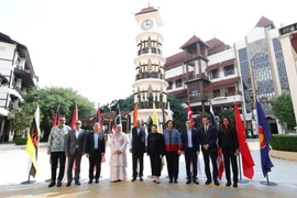 Delegates from ASEAN countries and India attend the meeting. (Photo: globalgovernancenews.com)