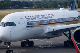 A Singapore Airlines plane has made an emergency landing in Bangkok after being hit by severe turbulence. File Photo (Photo: abc.net.au)