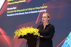 Dorota Pyć, President of the Port of Gdansk Authority, speaks at the Business Mixer event in HCM City on November 28. (Photo: VNA)