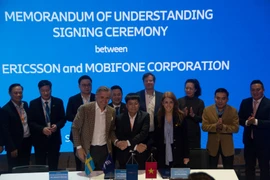 Representatives from Ericsson and MobiFone signed the MoU. (Photo courtesy of Ericsson) 