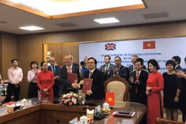 Vietnam, UK enhance educational cooperation