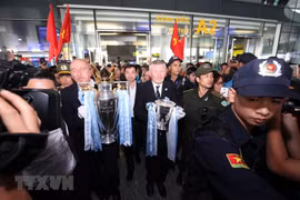 Premier League trophy arrives in Hanoi