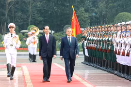 Ceremony held to welcome RoK President in Hanoi