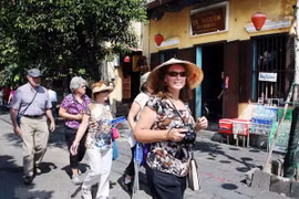 Foreign arrivals to Vietnam top 6.7 mln in five months