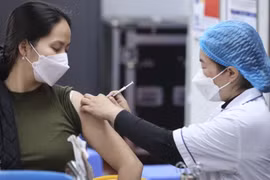 Vietnam speeds up Spring COVID-19 vaccination campaign