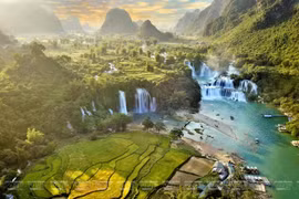 Ban Gioc among world’s top amazing waterfalls