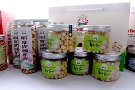 Hung Yen’s lotus products granted trademark certificate