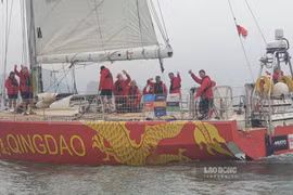 First teams in Clipper Round World Yacht Race dock at Ha Long port