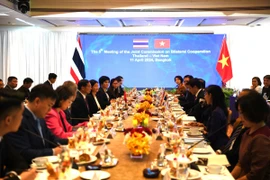 Vietnamese FM pays official visit to Thailand
