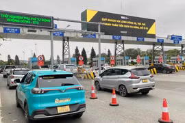 Non-stop toll collection to be officially applied in five airports from May 5