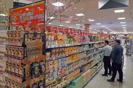 Demand weakens as Tet nears