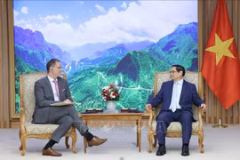 Prime Minister receives new French Ambassador to Vietnam