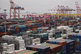 Weekly container service connects RoK port with Vietnam