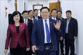 Top legislator calls for developing equal, quality healthcare system