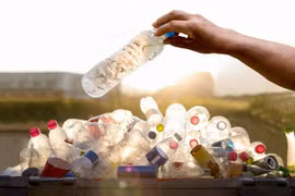 Co To calls for actions to prevent plastic pollution in tourism activities