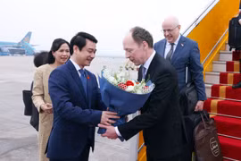 Top Finnish legislator begins official visit to Vietnam
