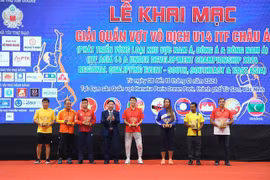 Bac Ninh hosts regional qualifying tennis event