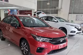 February automobile sales see biggest fall in three years