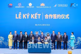 Vietnam Airlines signs deals totalling nearly 450 million USD with Chinese partners