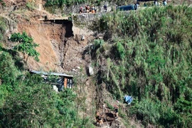 Several killed and missing in Philippine landslide 