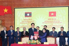 Lai Chau fosters partnership with Lao localities