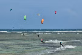 Vietnamese holidaymakers prioritise domestic tourism during Tet holiday: report