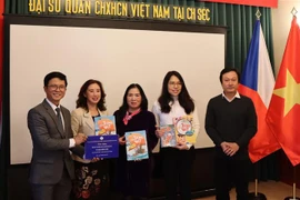 Overseas Vietnamese updated on HCM City’s specific development mechanism, policy
