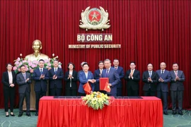 Vietnamese, Chinese ministers discuss security cooperation