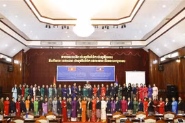 Vietnamese, Lao female lawmakers discuss women’s roles in politics 