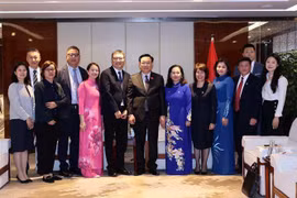 NA chairman meets with Chinese groups’ executives
