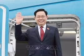 NA Chairman leaves Hanoi for China official visit