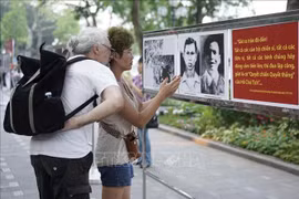 Hanoi's photo exhibition depicts Vietnam’s significant victories in 20th century