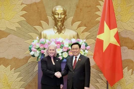 Top legislator receives US Senator Kirsten Gillibrand
