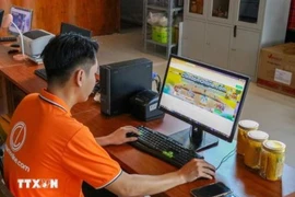 Revenue on top five e-commerce platforms jumps 79%