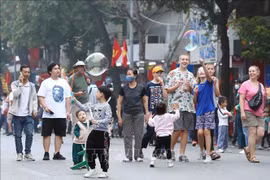 Around 402,000 tourists visit Hanoi on New Year holiday