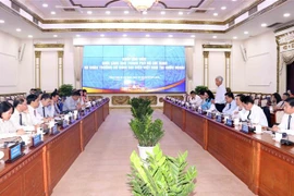 HCM City's leader works with heads of representative agencies abroad