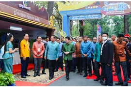 Cambodia kicks off campaign to intensify tourism 